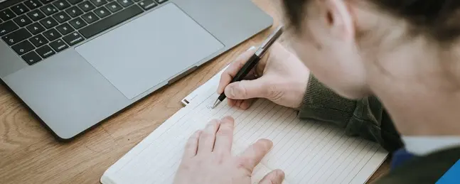 خدمات انجام پایان‌نامه؛ چه زمانی به مشاور نیاز داریم؟